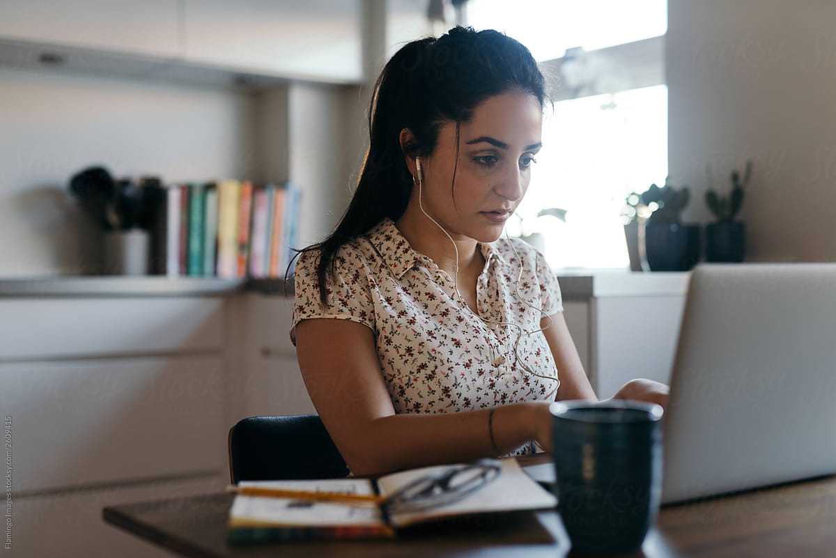 woman-working-on-laptop-increase-employee-retention